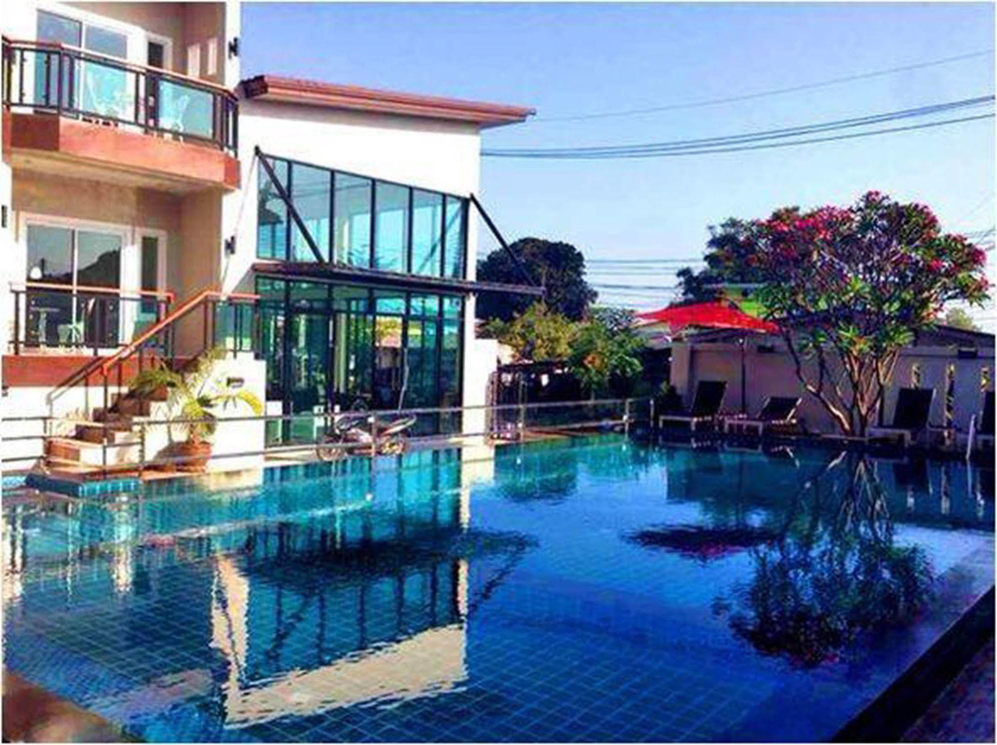 Bee Orchid Pool Villa Pattaya Exterior foto
